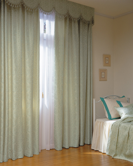 drape curtain 17