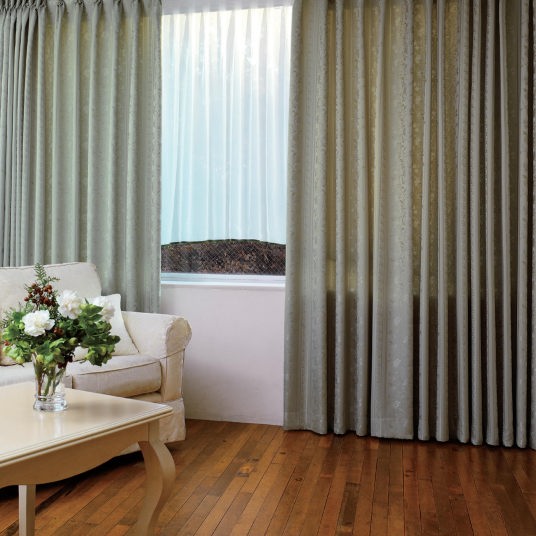 drape curtain 11