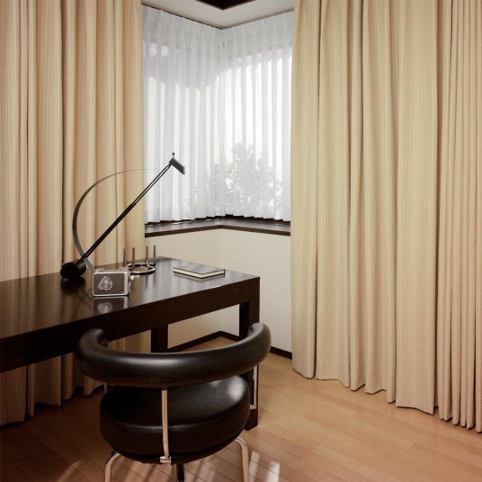 drape curtain 23